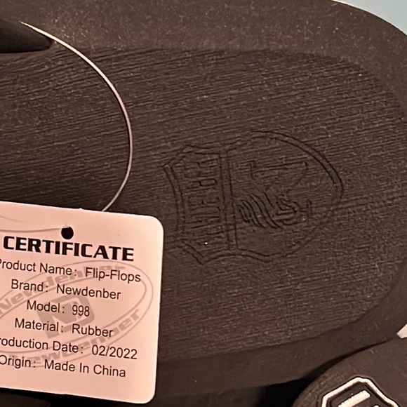 Newdenber Men’s Flip-Flops Size Large - Picture 4 of 4